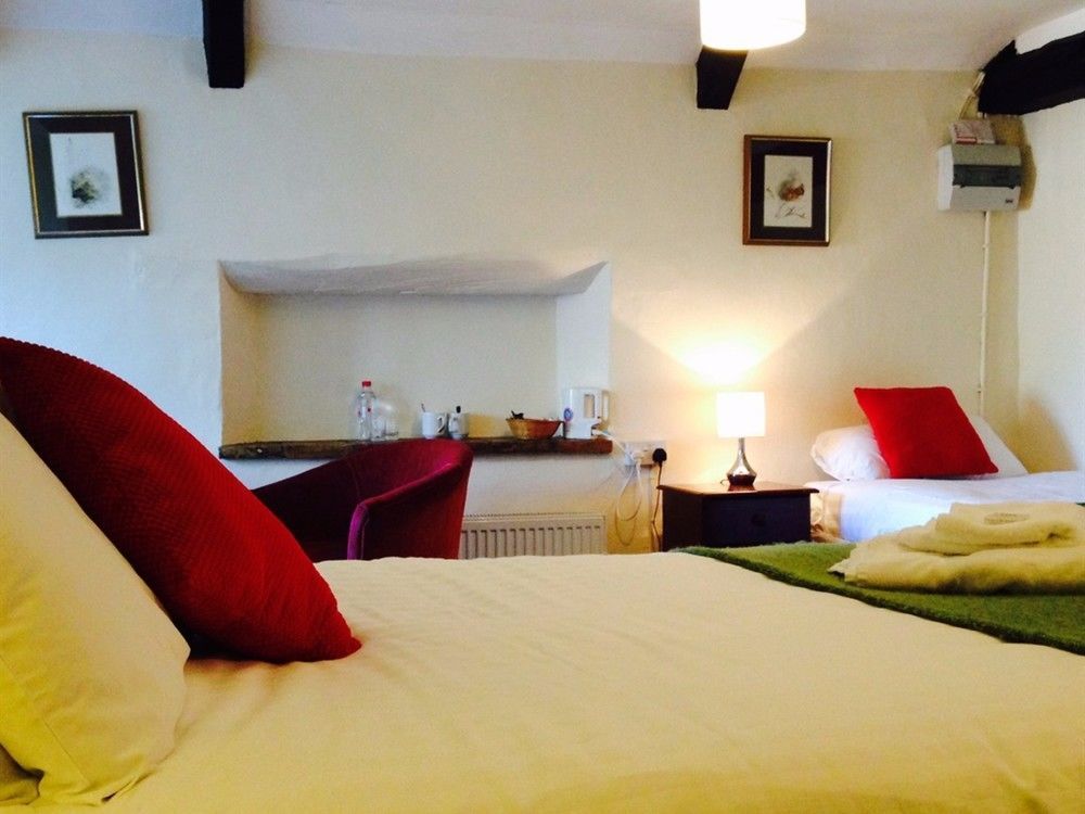 The Swan Inn Hilborough Esterno foto
